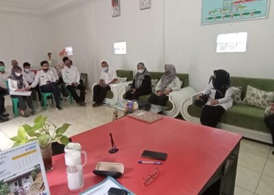 RAPAT RUTIN MINGGON DESA BERSAMA CAMAT CIKONENG