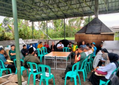 Mengembangkan Pasar Ternak Desa Cikoneng sebagai Pusat Pendidikan dan Pelatihan Peternakan